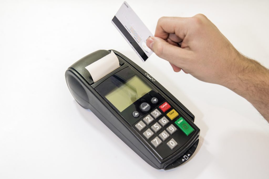 Các dịch vụ rút tiền từ thẻ tín dụng